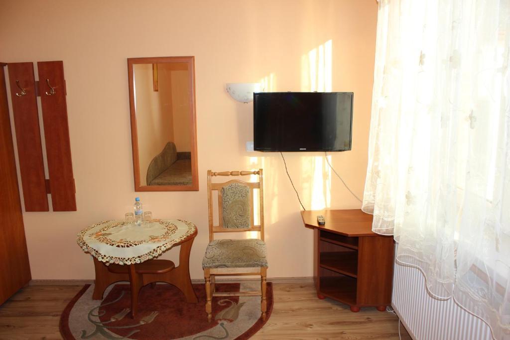 Hotel Czardasz Września Quarto foto
